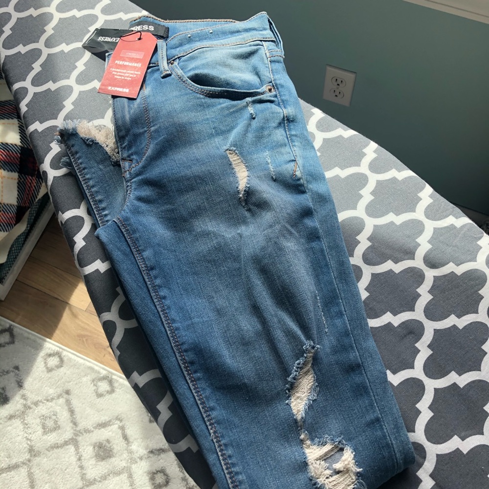 Express Distressed Jeans - Picture 7 of 7